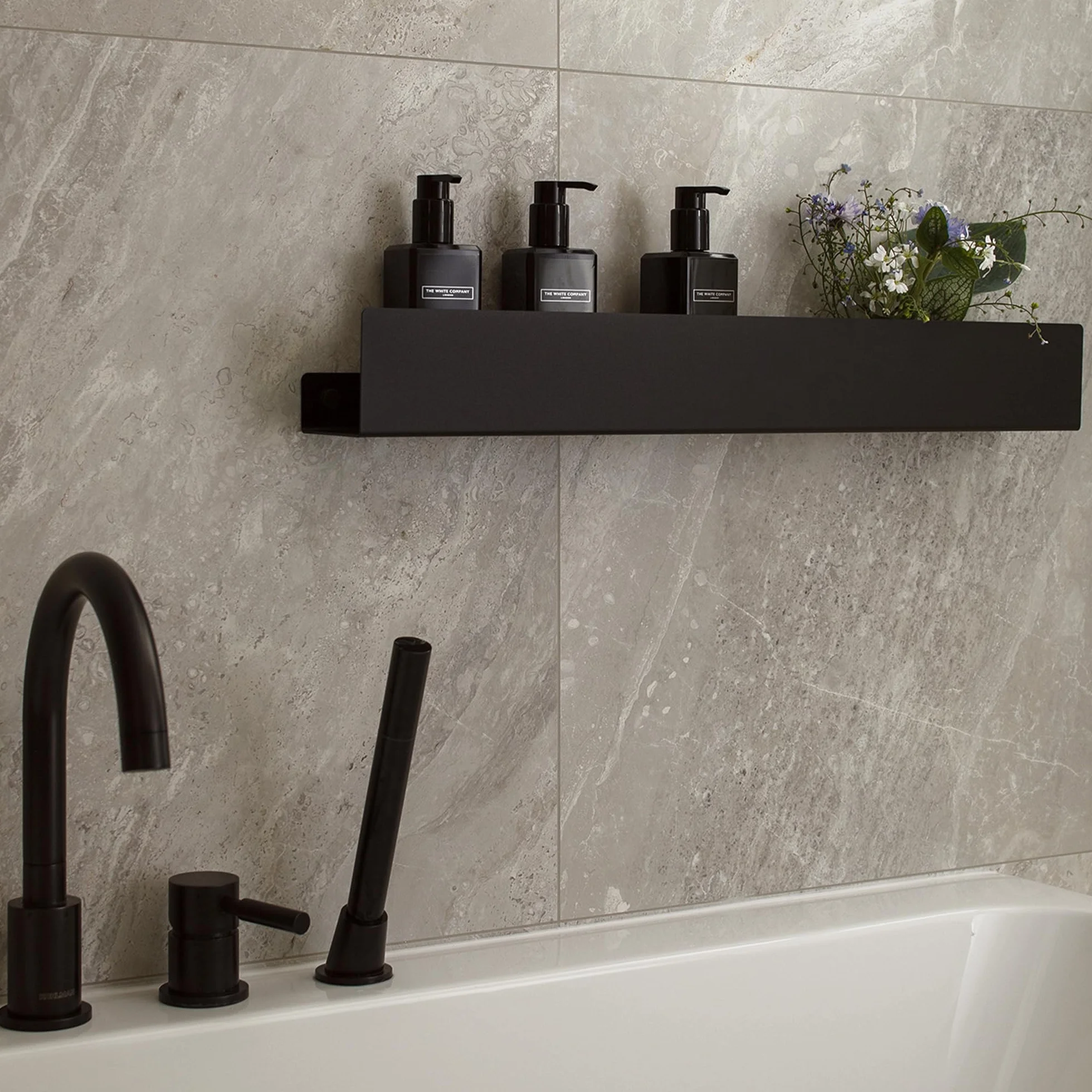 DABSTORY Mensola da Doccia Mensole Supporto per Accessori Bagno da Parete Impermeabile e Antiruggine Porta Shampoo Cosmetici Bagnoschiuma Opaco Organizzatore da Parete Nero 40cm