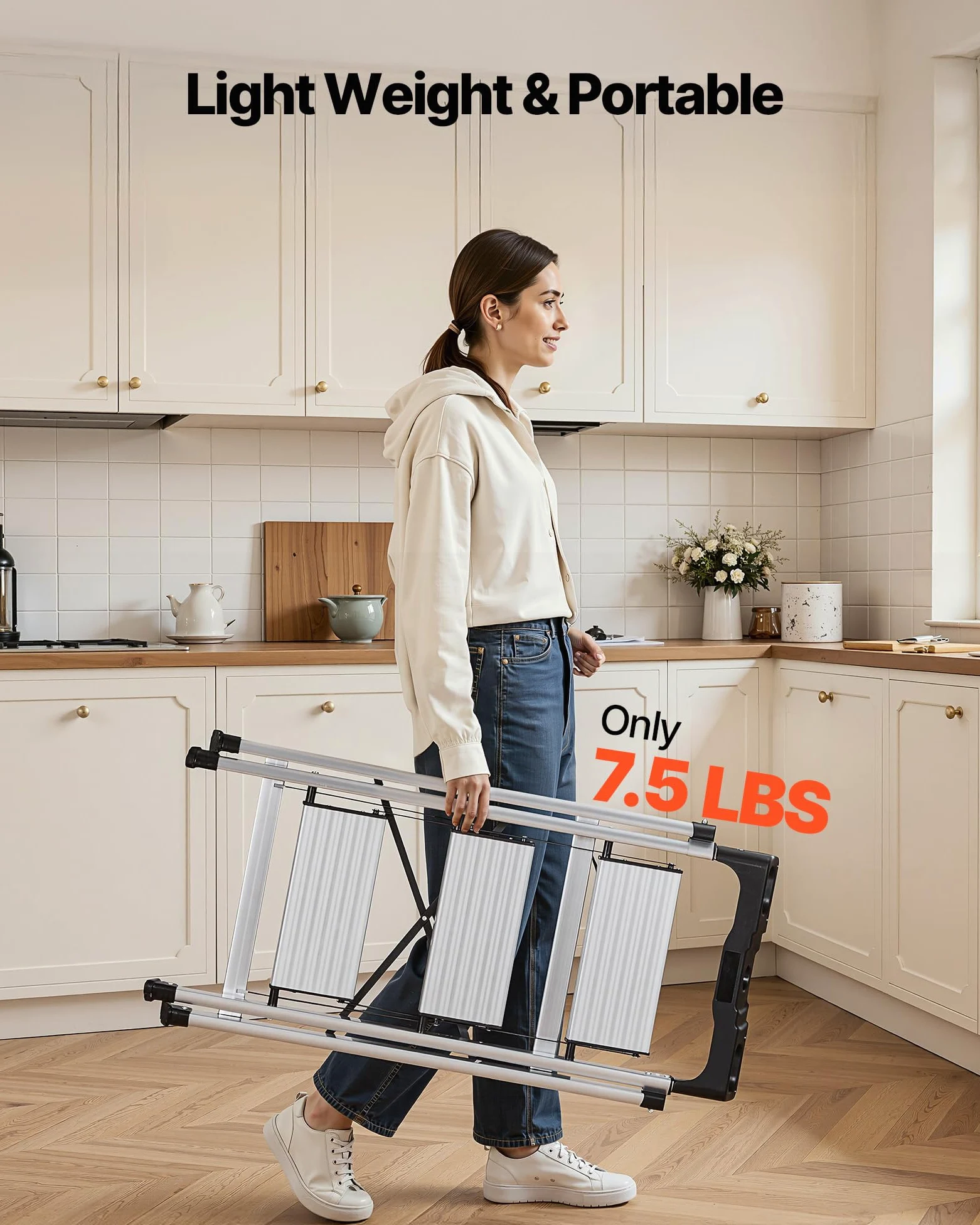 VEVOR Scaletta Pieghevole Salvaspazio con 3 Gradini con Ampio Pedale Antiscivolo e Impugnatura Comoda, Scala a Pioli Portatile in Alluminio con Capacità di 150 kg, Multiuso per Cucina, Casa