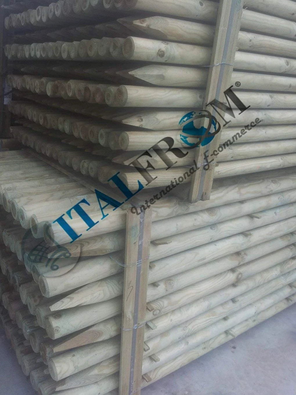 ITALFROM - 10 Paletti per Recinzione Pali in Legno con Punta Torniti (Diametro 6cm, H 200cm) Paletti da Giardino, Staccionata, Recinto, Steccato, per Vigneti e Frutteti, Legno di Pino Trattato (5847)