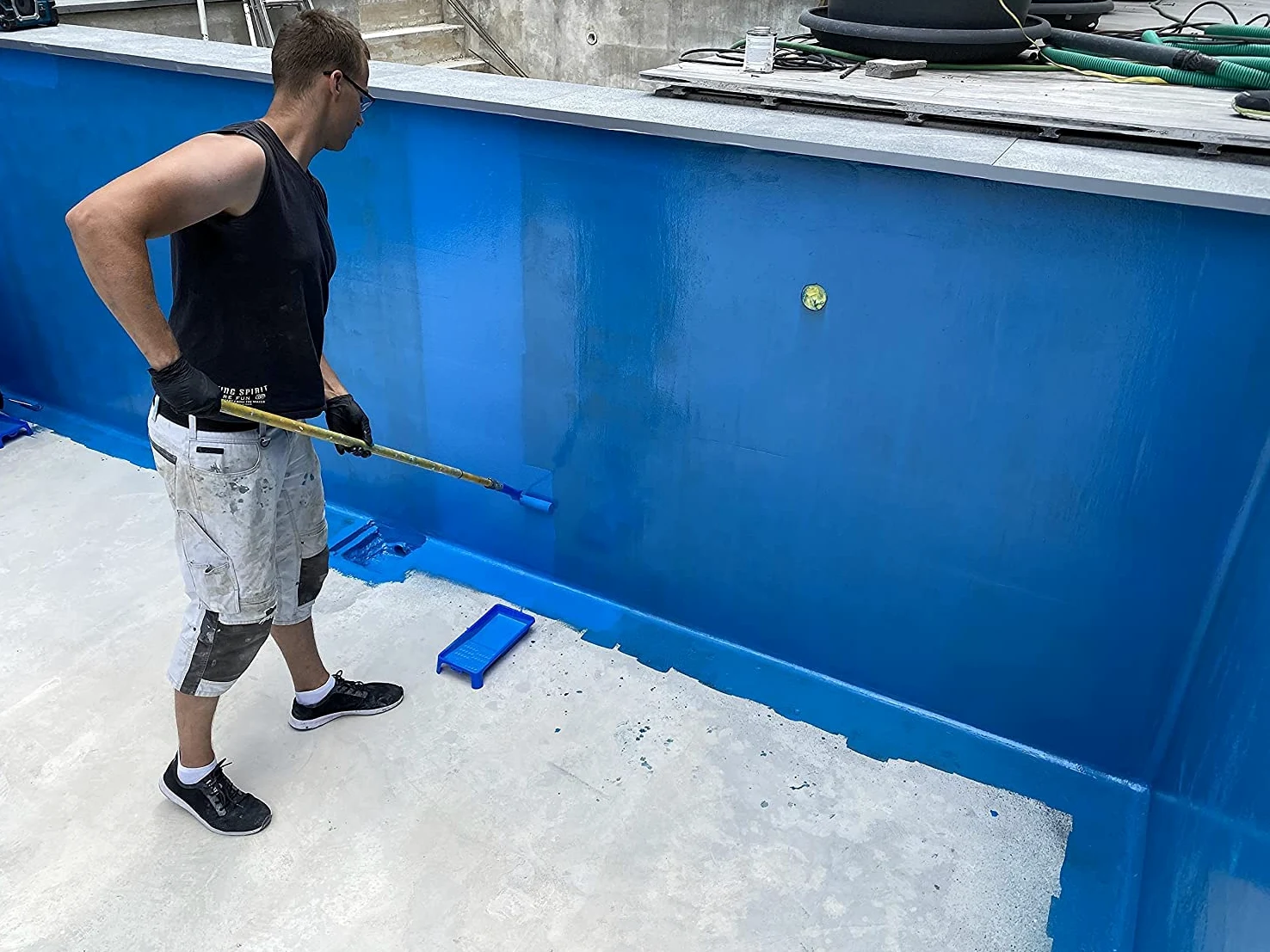 Dipoxy 2K-5000 Pittura in resina epossidica, 4,0 kg (A 2,5 kg + 1,5 kg) + 0,2 kg bianco crema 9001