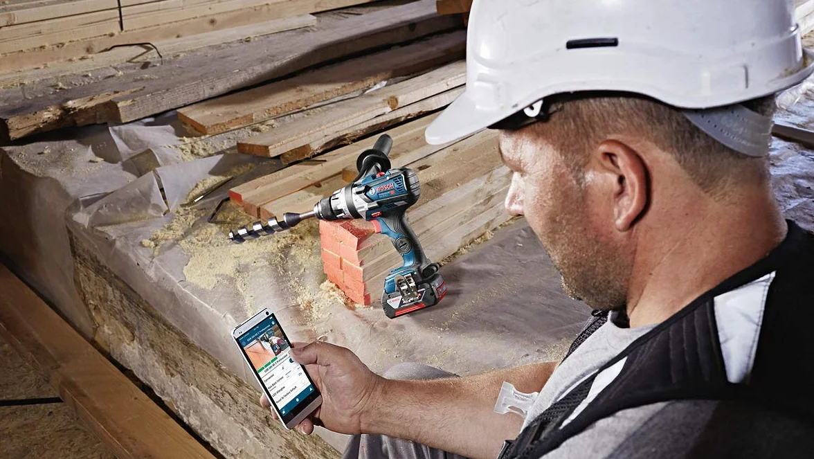Bosch Professional 18V System Trapano-avvitatore a batteria GSB 18V-110 C (coppia di serraggio max. 110 Nm, incl. 2 batterie ProCore18V da 4.0Ah, caricabatteria GAL 18V-40, in L-BOXX 136)