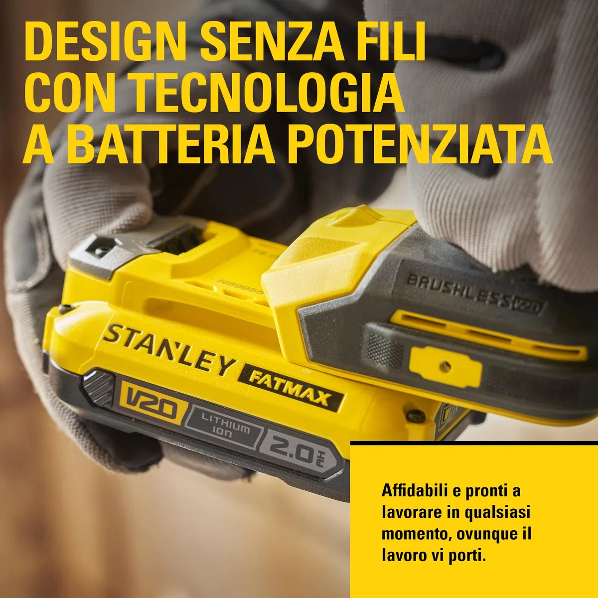 STANLEY V20 Trapano avvitatore a percussione a 2 ingranaggi senza filo, include batteria agli ioni di litio da 2,0Ah, caricatore da 1,25A e 100 accessori con custodia ProStack, 18V, SFMCD716D2A-QW