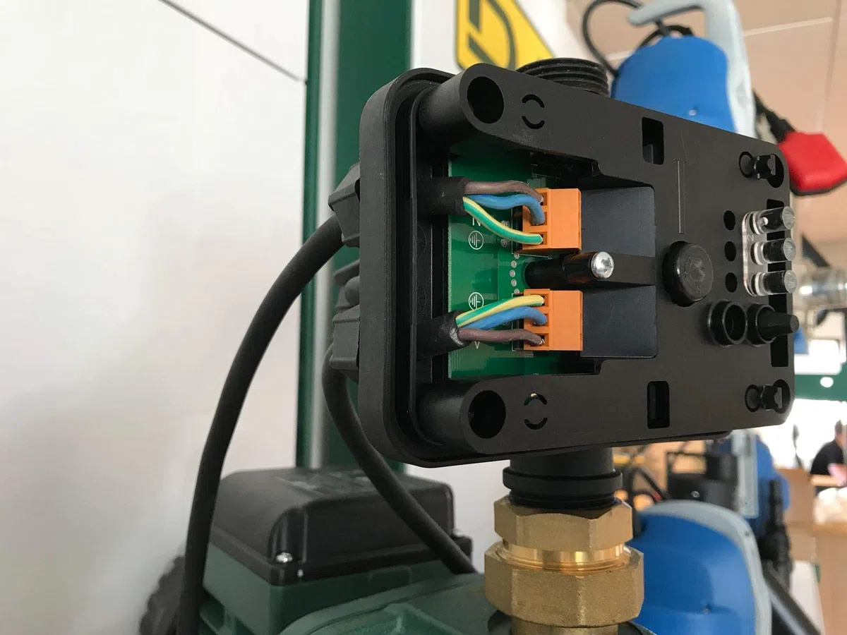Control - d 1,5 bar 1.5 kw dispositivo di comando e controllo elettropompa - dab 60180508