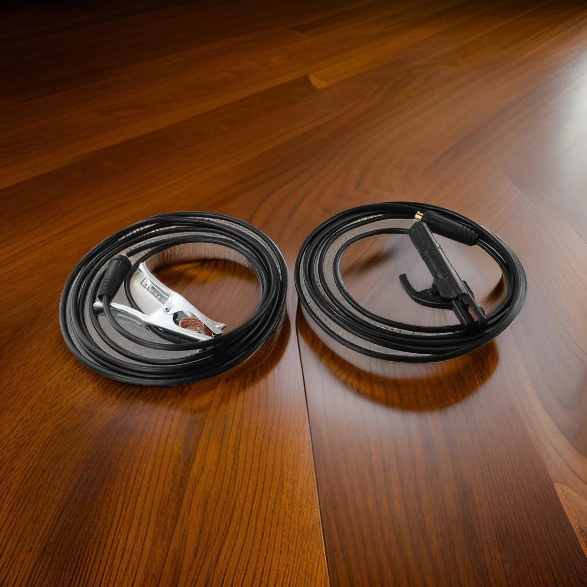 Cavo saldatore con morsetto di massa da 300 A, materiale rame+ABS, per saldatrice ad arco MMA (5 m)