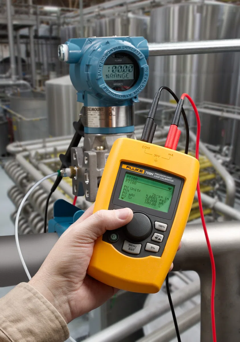 Calibratore a ciclo di precisione Fluke 709H con comunicazioni/diagnostica HART