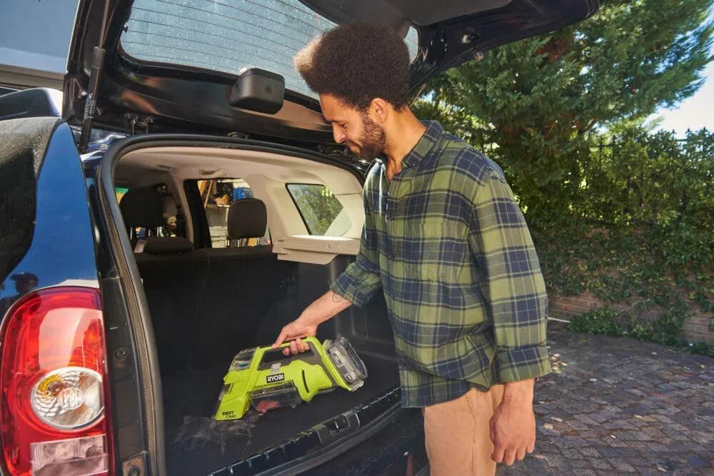 Ryobi RDC18-0, Smacchiatore Multisuperficie a Batteria 18V ONE+, Aspiratore Ideale per Pulire Tappezzerie ed Interni Auto, fino a 480 l/min di Flusso d'Aria, Certificato IPX7, Batteria non Inclusa