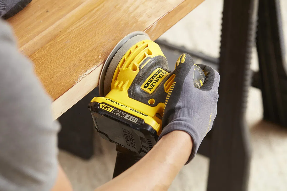 STANLEY FATMAX SFMCW220B-XJ Levigatrice, 18 V