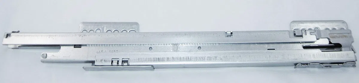 GRASS Nova Pro - Guida per il cassetto a scomparsa, ammortizzata, sincronizzata, 450 mm, 40 kg (solo destra)