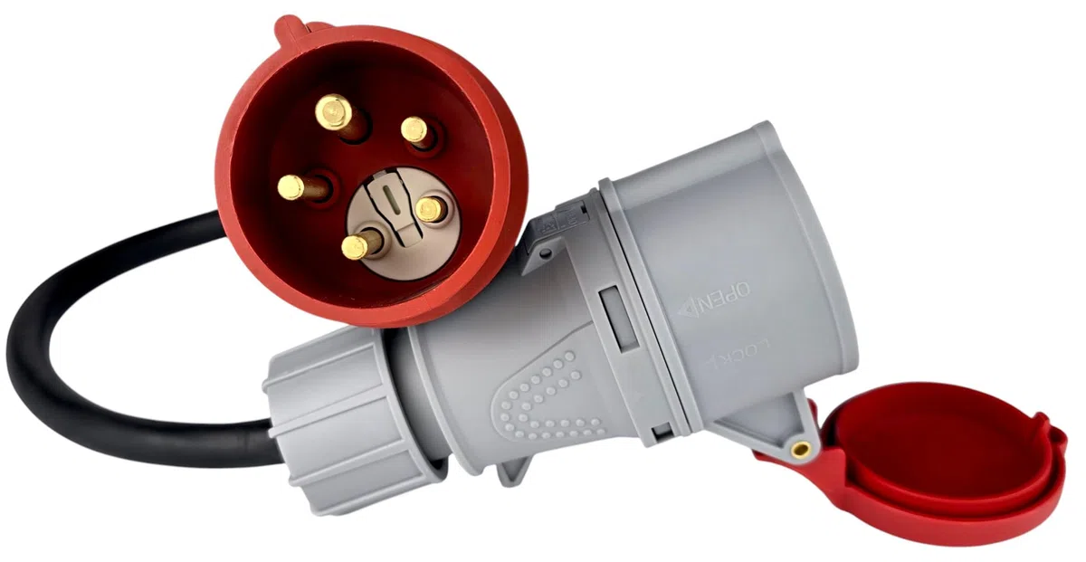RoadEu - Adattatore CEE 32A a 32A con invertitore di fase – Prolunga industriale 5x4 mm² – 0,5 m – IP44 – Presa e spina CEE 400V 5 poli