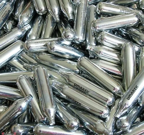 100 BOMBOLETTE DA 12 GR CO2 RICARICA GAS CARTUCCE BOMBOLETTA