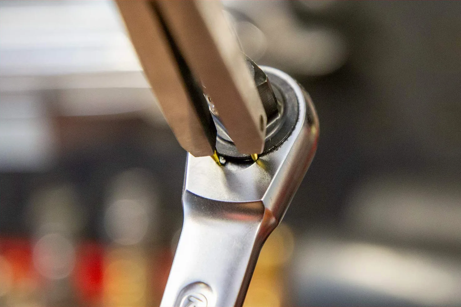 KS Tools 500.7015 Pinza di sicurezza a doppia articolazione per anelli di fissaggio esterni con punte intercambiabili